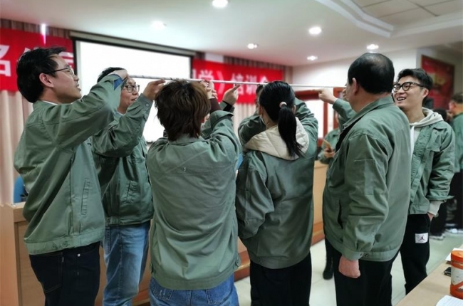 Charming held a "Management Psychology" training meeting